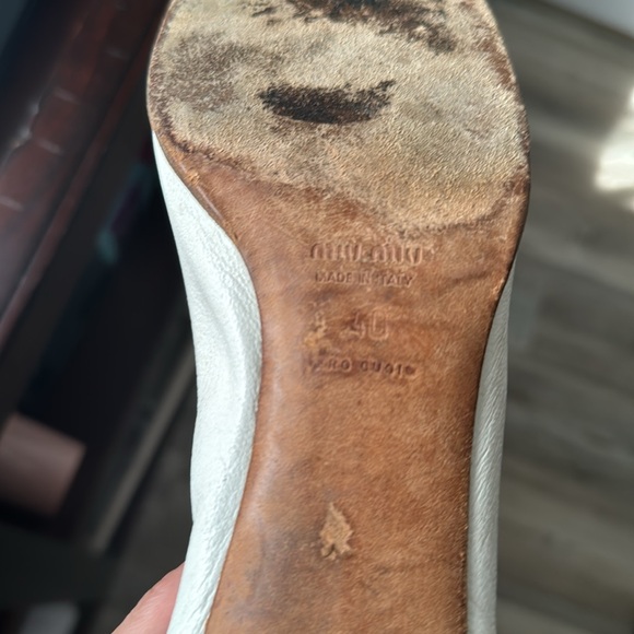 Miu miu shoes. Sz 40. Some wear damage, but in great condition- - Picture 3 of 4